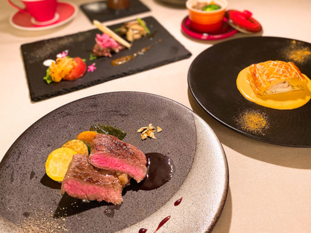 ROUGE et BLANC ルージュエ ブランの写真1