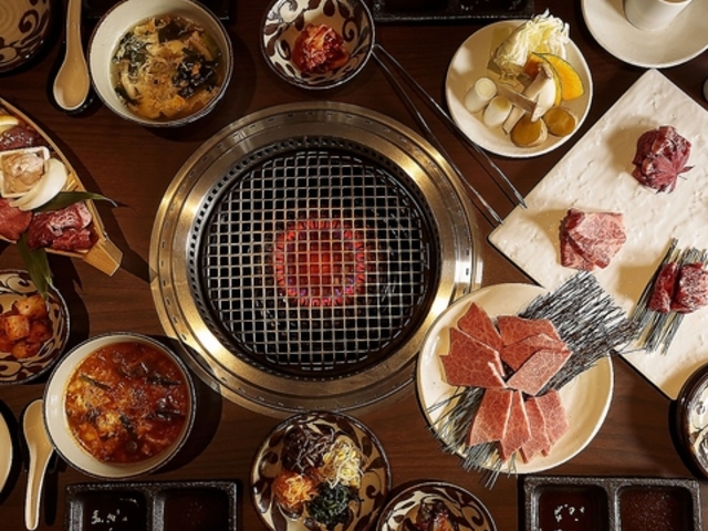 焼肉れすとらん 雪洞 ぼんぼりの写真1