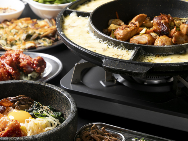韓国料理 BUL 神戸三宮店の写真1