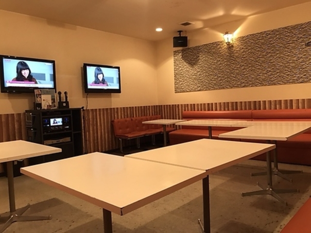 カラオケ バンガローハウス 衣笠店の写真1