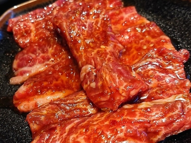 肉問屋直送 肉一 上中里店の写真1