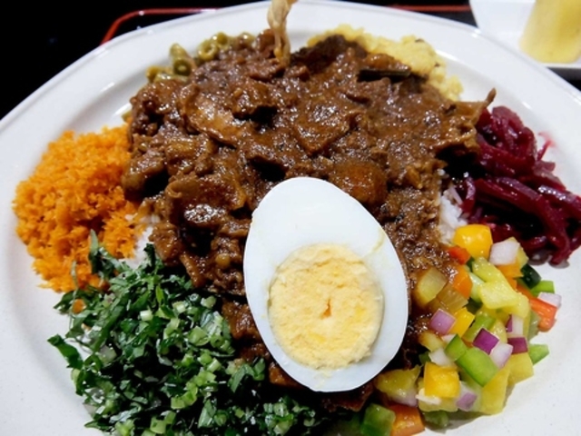 ヌワラカデの写真1