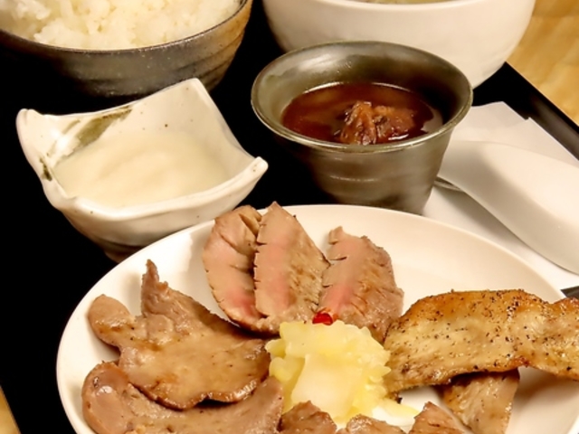 牛たん食堂 吉田精肉店の写真1