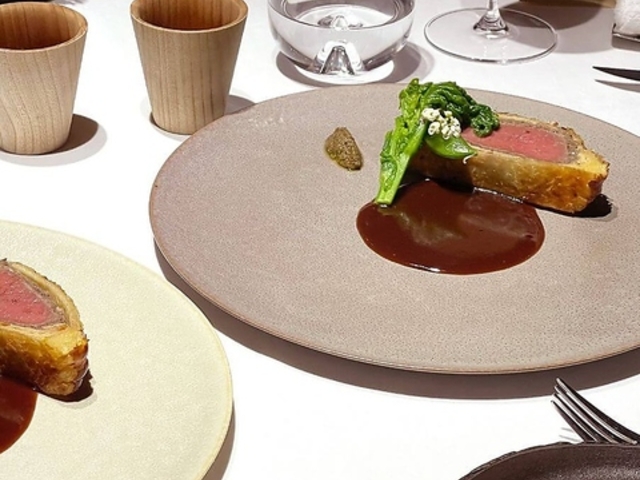 a la louche ア ラ ルーシュの写真1