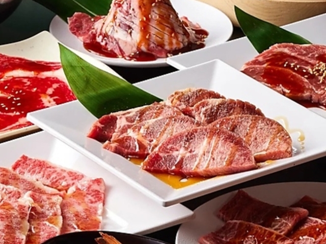 焼肉きんぐ 新潟小新店の写真1