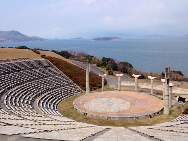 さぬき市野外音楽広場テアトロン