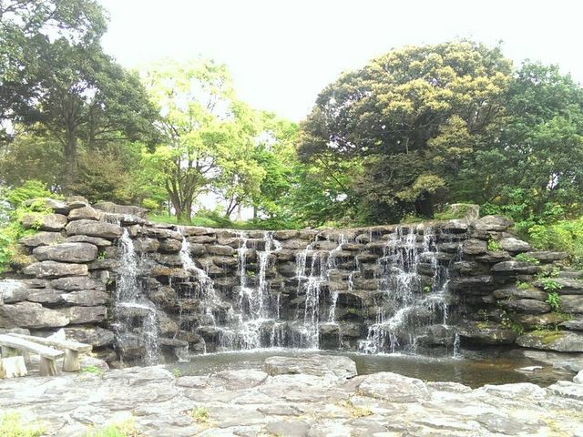 社長手造りの滝_モンヴェール農山