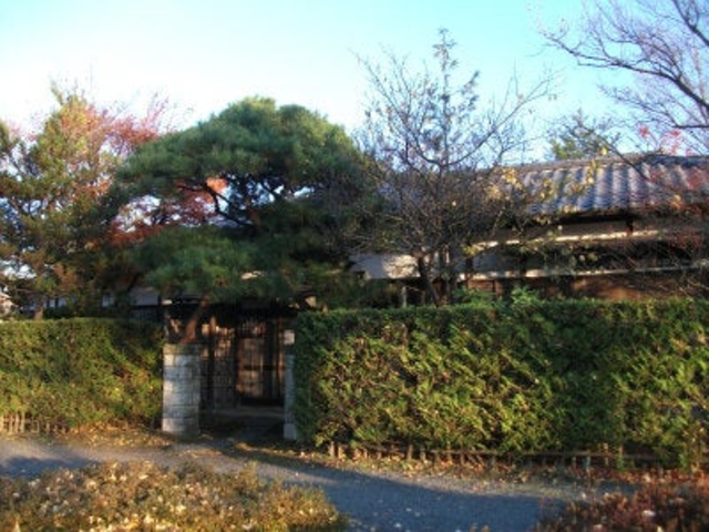 山口青邨宅(雑草園・三艸書屋)の写真1