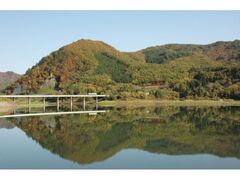 錦秋湖の紅葉の写真1