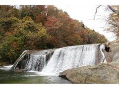 滑津大滝の紅葉の写真1