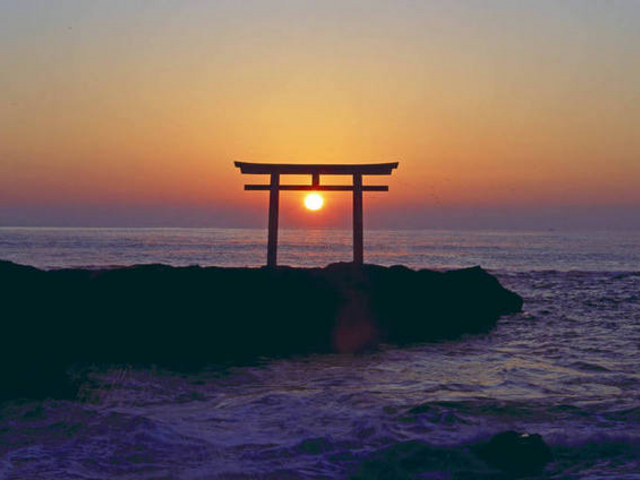 神磯鳥居