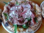 海岸通りさんのピッツェリア トラットリア チェザリ Pizzeria Trattoria CESARIの投稿写真1