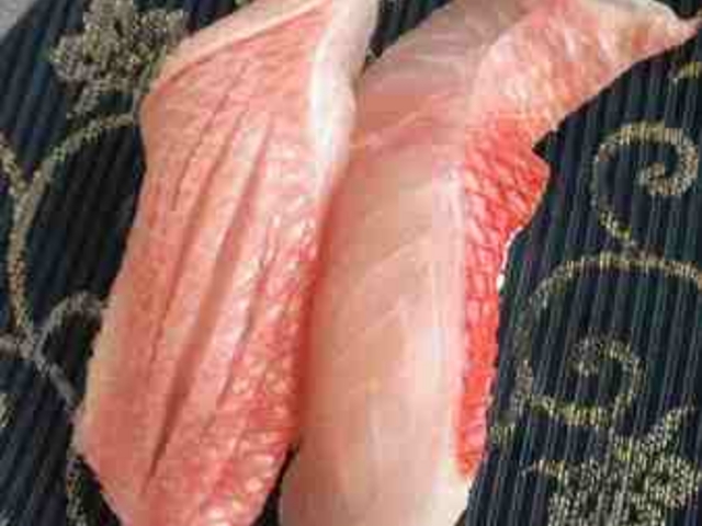 地魚回転寿司 魚どんや