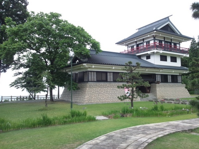 舟見城址館