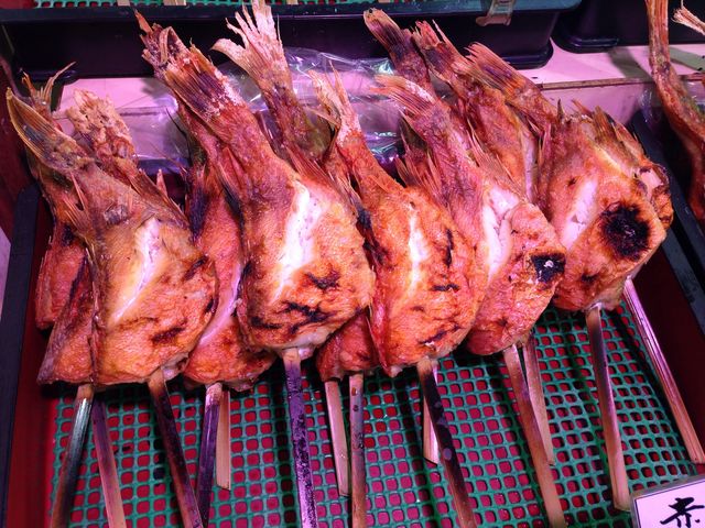 魚の市場通り