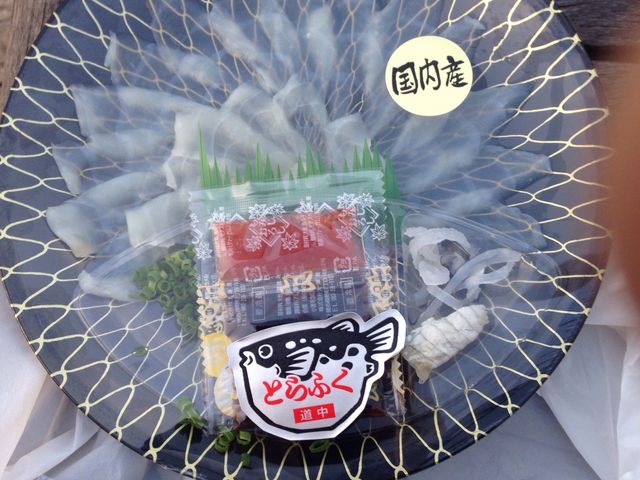 一皿1000円です_唐戸市場(活きいき馬関街)