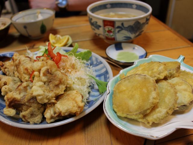 とり天とサツマイモの天ぷら。_こつこつ庵