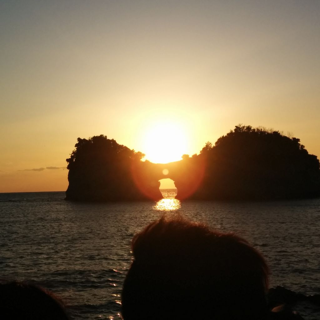 円月島