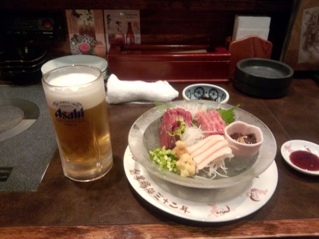 馬刺し5点盛り_新三よし