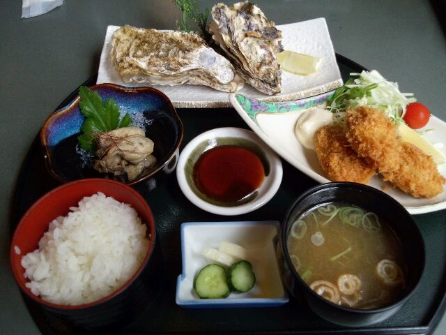 『 かきご膳 』です。_旬海