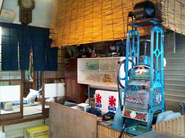 基本はレトロな氷屋さん。_氷工房 石ばし