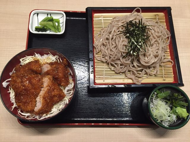 ボリュームたっぷり!_明治亭