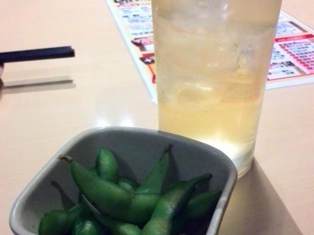 お通しの枝豆♪_鶏侍 新さっぽろ店