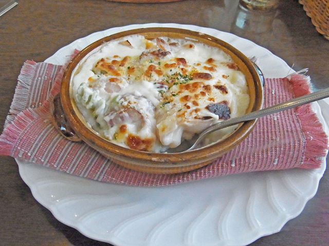 新玉ねぎとベーコンのグラタン_グラタン専門店 アミ