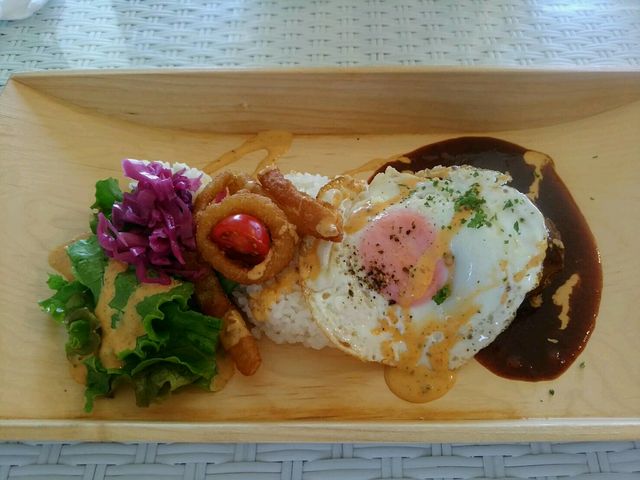 食べたロコモコ丼ですが味もボリュームもちょうどよかったです!_ホナカフェ Hona Cafe 糸島 Beach Resort ビーチリゾート