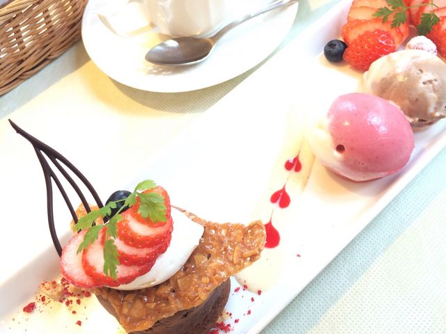 ケーキのプレートセット
アイスクリームが確か2種類選べました〓_レーブドゥシェフ 名谷店