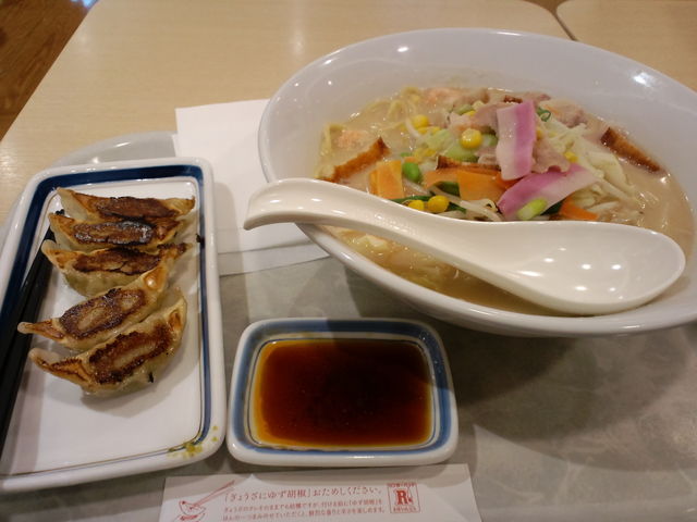 餃子と長崎ちゃんぽん_リンガーハットイオンモール鈴鹿店