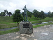 チロ吉さんの細川たかし記念像の投稿写真1