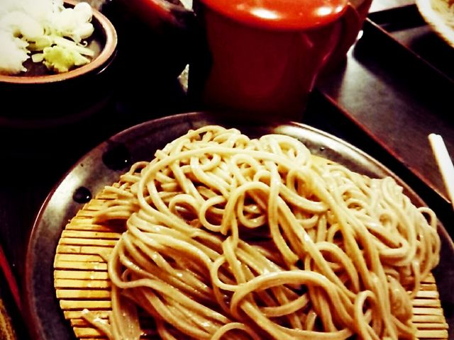 歯ごたえのある太いお蕎麦が、とても美味しいです!!_どばそば和家