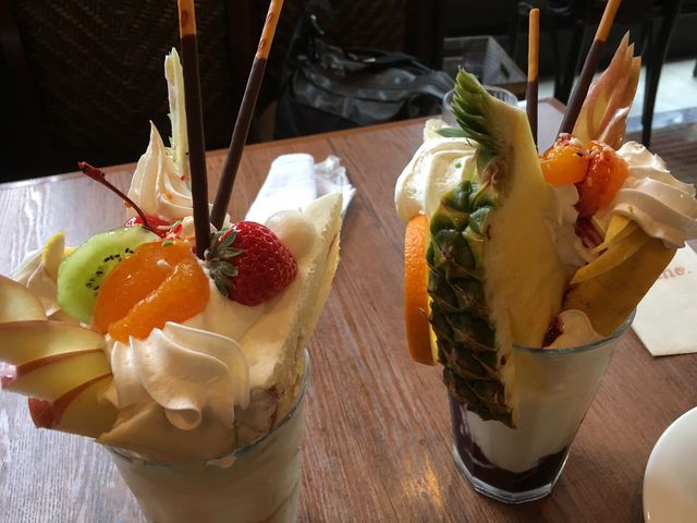 パフェ_カフェドムッシュ 姫路店