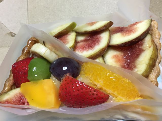 とよみつひめと季節のフルーツ_キルフェボン京都