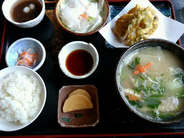 こちらはだご汁定食です。地鶏が入っただご汁定食などもありました!_お食事処 だいこんや