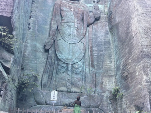 鋸山日本寺