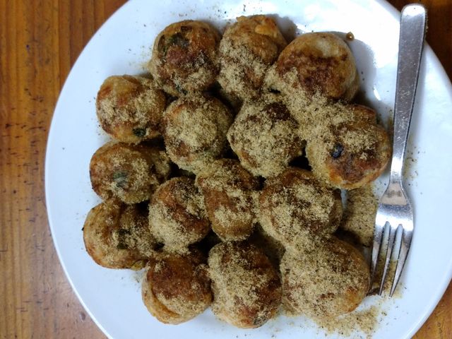 鰹粉がいっぱい掛かって最高〜♪_味覚焼