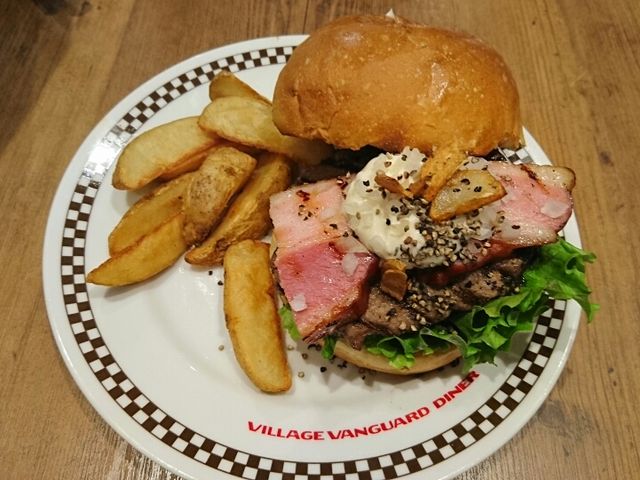 Village Vanguard DINER レイクタウン店
