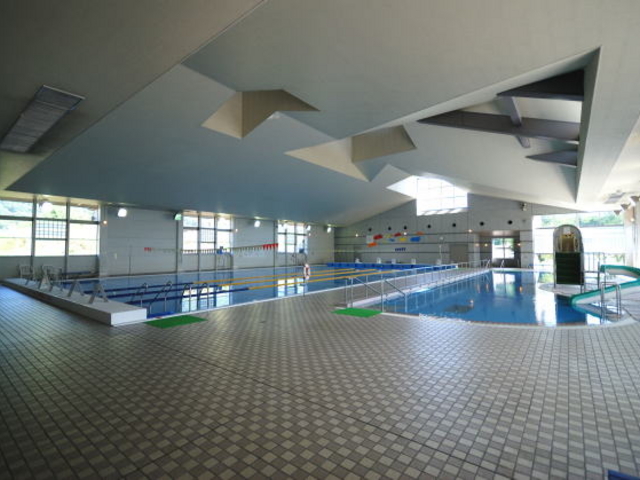 25m温水プール 右側幼児用_真田温泉健康ランドふれあいさなだ館