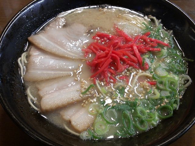 豚骨ラーメン_みっちゃんラーメン