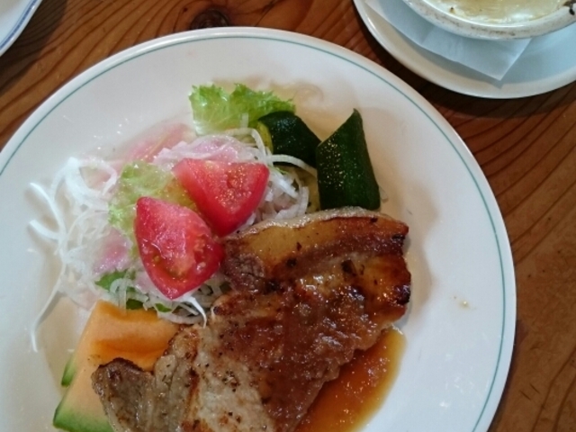 ポークステーキとニョッキのセット_ファームレストラン ハーベスト