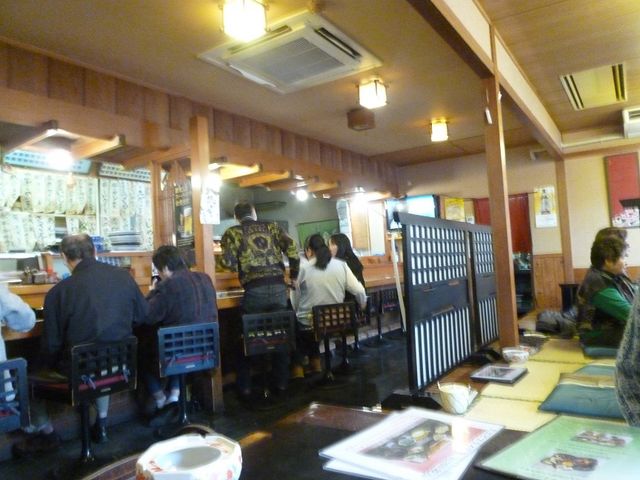 店内_日本泉