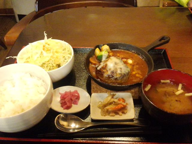 チーズインハンバーグ_喫茶 来夢来人