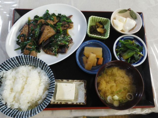 レバニラ炒め定食_きらく園