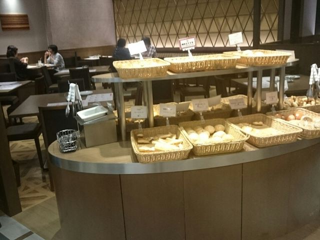 パン食べ放題_バケット イオンモール名取店