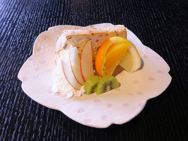 GALLERY AND CAFE 空