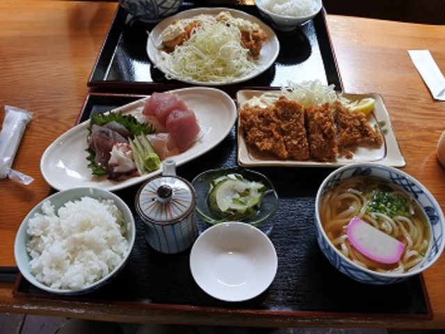 チキン・エビ南蛮定食とアジ定食_シャンシャン茶屋