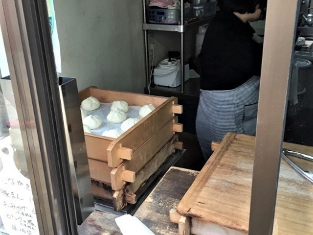 肉まん_鉄輪豚まん本舗