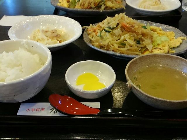 野菜炒めと卵焼きのマッチングが最高!_香龍